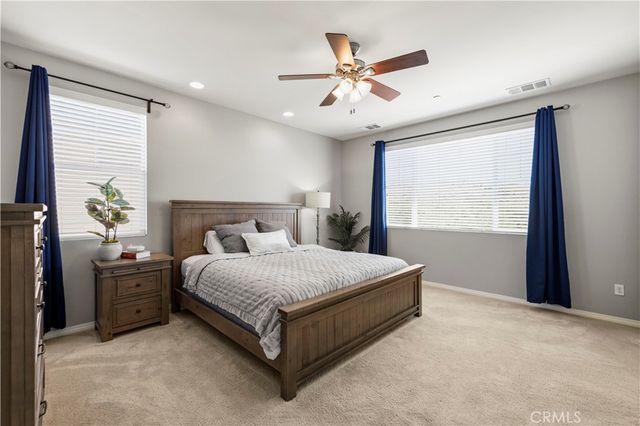 29105 N West Hills, Valencia, CA 91354