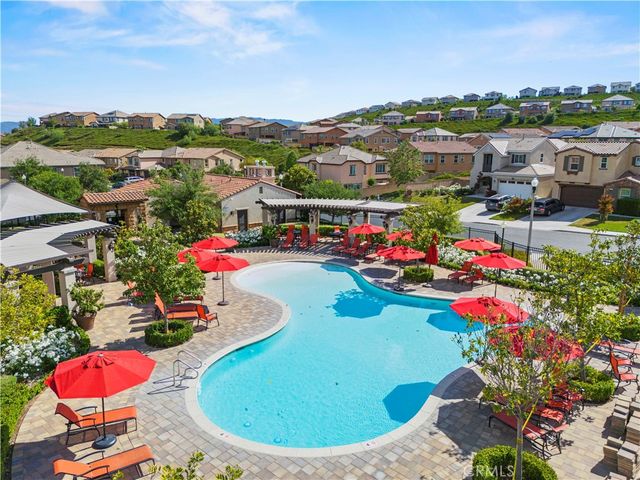 29105 N West Hills, Valencia, CA 91354