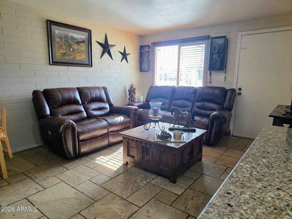 7123 W HAZELWOOD Street, Phoenix, AZ 85033 — photo 4