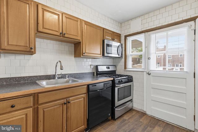 748 ARNCLIFFE RD, Essex, MD 21221