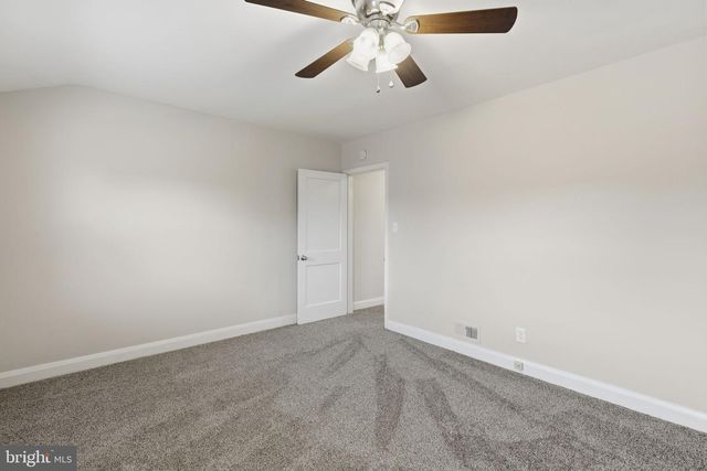 748 ARNCLIFFE RD, Essex, MD 21221