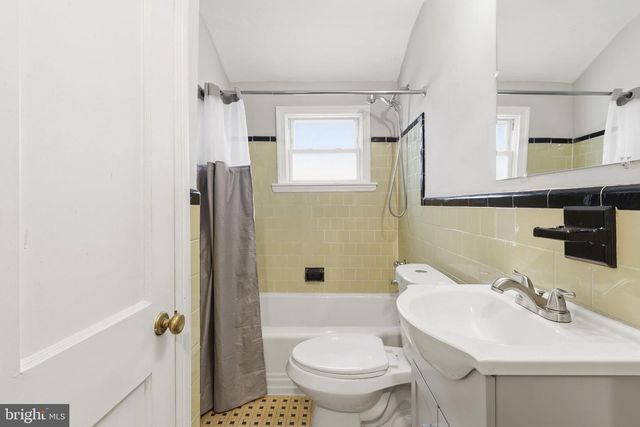 748 ARNCLIFFE RD, Essex, MD 21221