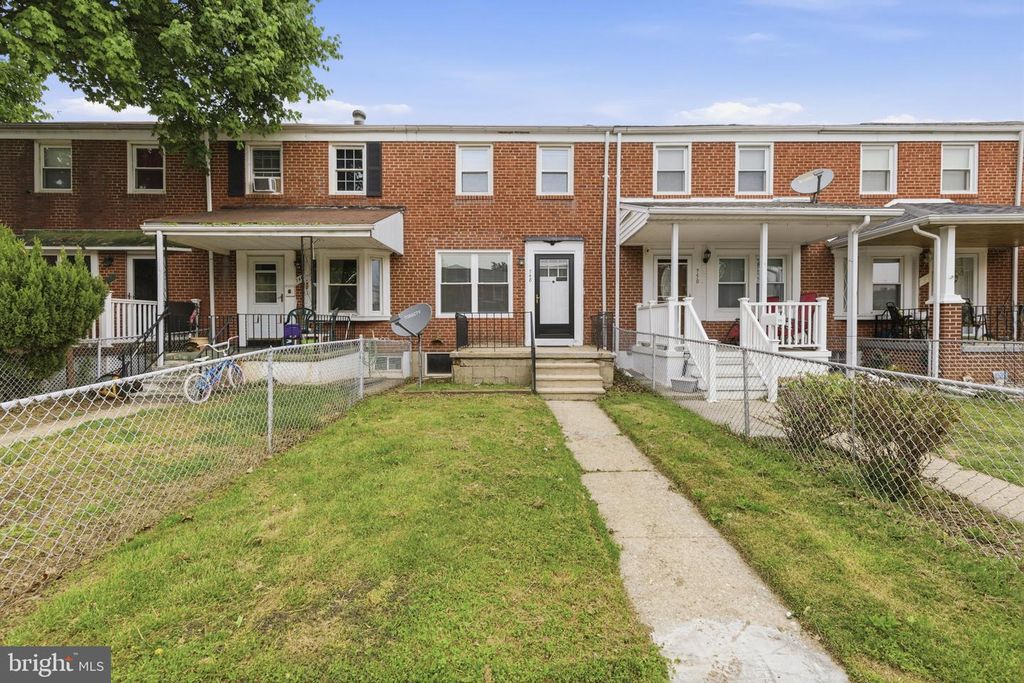 748 ARNCLIFFE RD, Essex, MD 21221