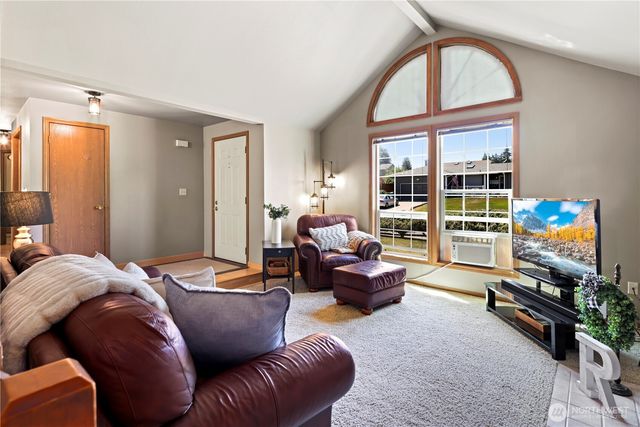 10103 27th Drive SE, Everett, WA 98208