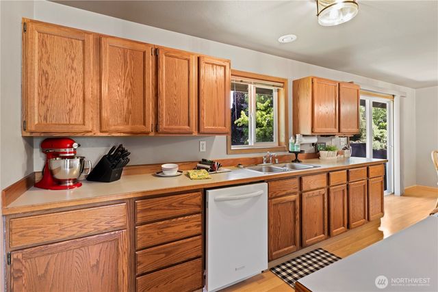 10103 27th Drive SE, Everett, WA 98208