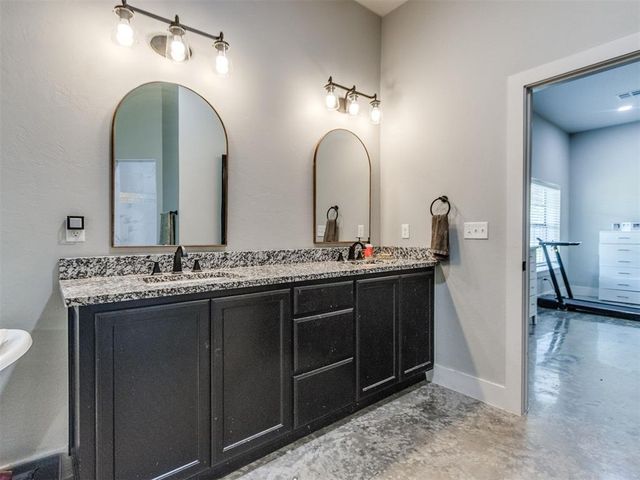 5213 NW Cemetery Road, Piedmont, OK 73078