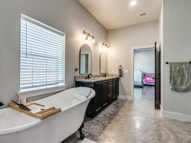 5213 NW Cemetery Road, Piedmont, OK 73078