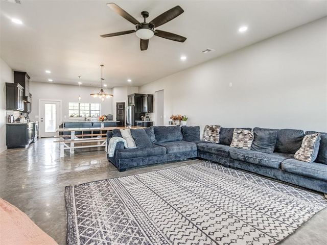 5213 NW Cemetery Road, Piedmont, OK 73078