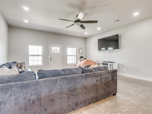 5213 NW Cemetery Road, Piedmont, OK 73078