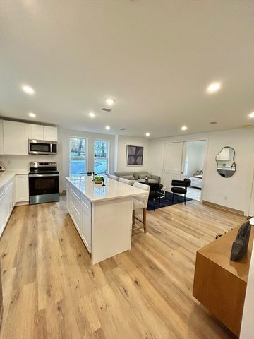 26 Union Street 112, Natick, MA 01760