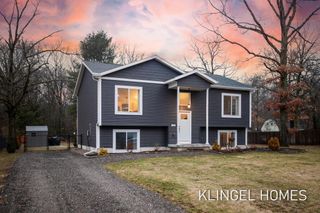 2325 Pillon Road, Dalton Twp, MI 49457