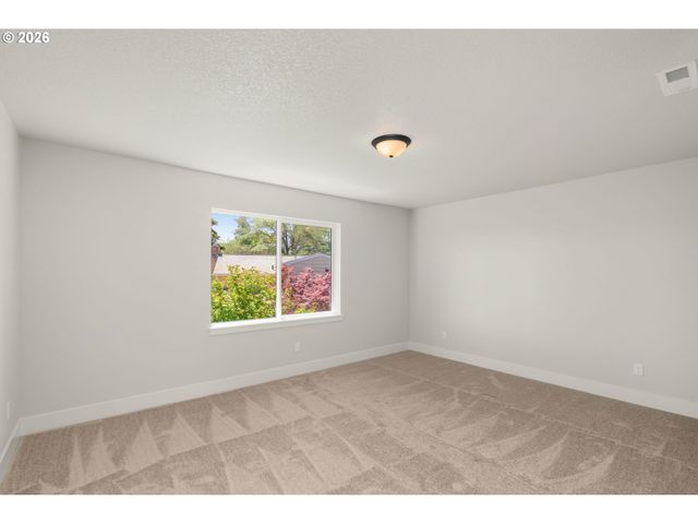 2232 Echo Fern Ln, Forest Grove, OR 97116