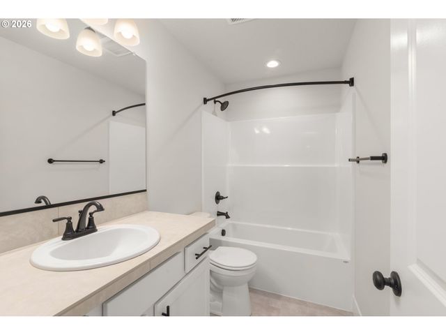 2232 Echo Fern Ln, Forest Grove, OR 97116