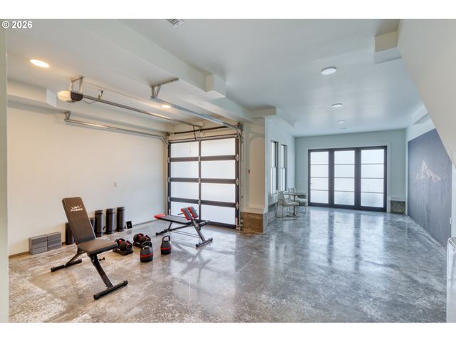 512 Ne 56TH Ave, Portland, OR 97213