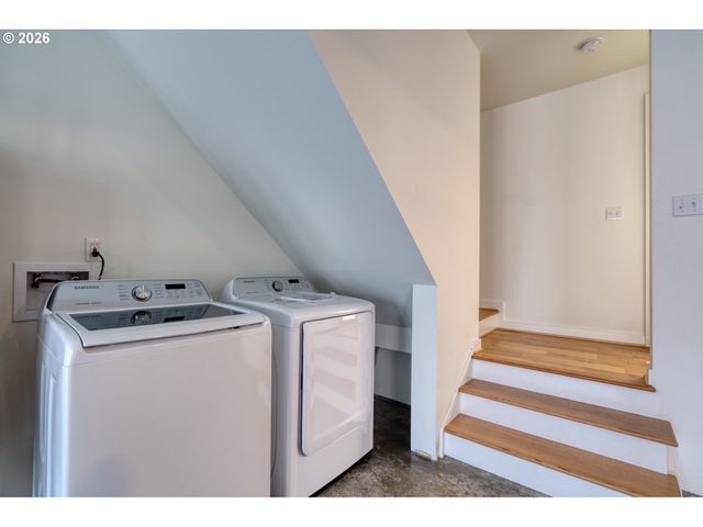 512 Ne 56TH Ave, Portland, OR 97213