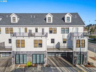 512 Ne 56TH Ave, Portland, OR 97213