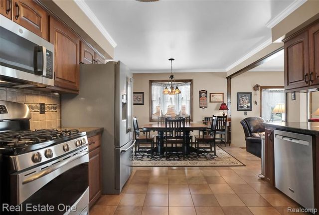 38133 Jamison Street, Livonia, MI 48154