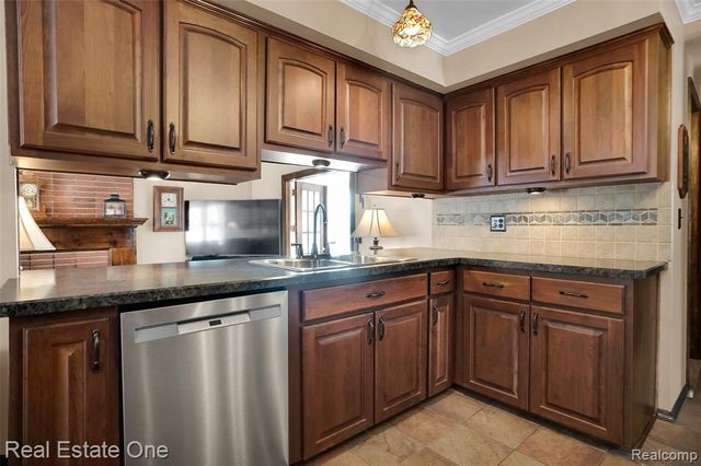 38133 Jamison Street, Livonia, MI 48154