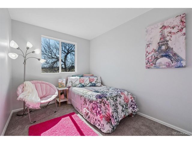 19682 E Batavia Dr, Aurora, CO 80011