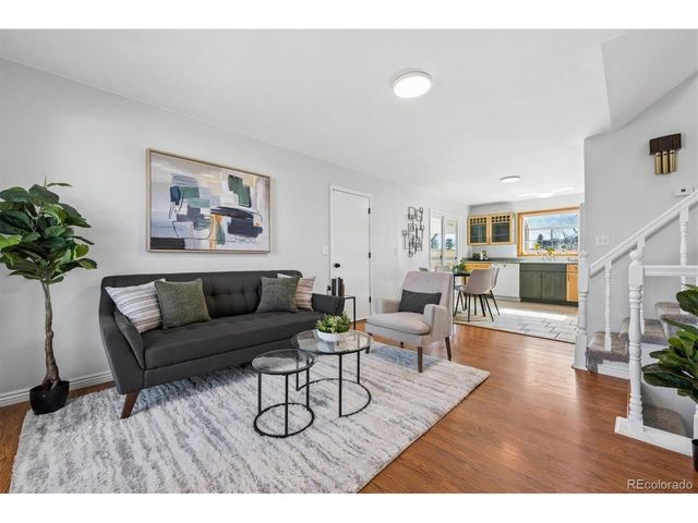 19682 E Batavia Dr, Aurora, CO 80011