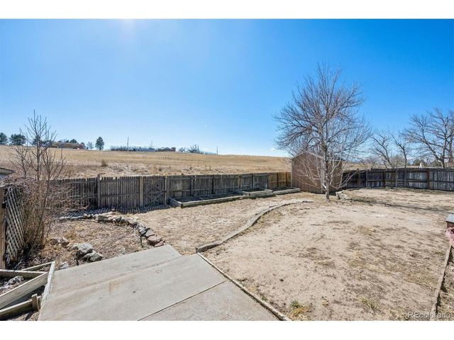 19682 E Batavia Dr, Aurora, CO 80011