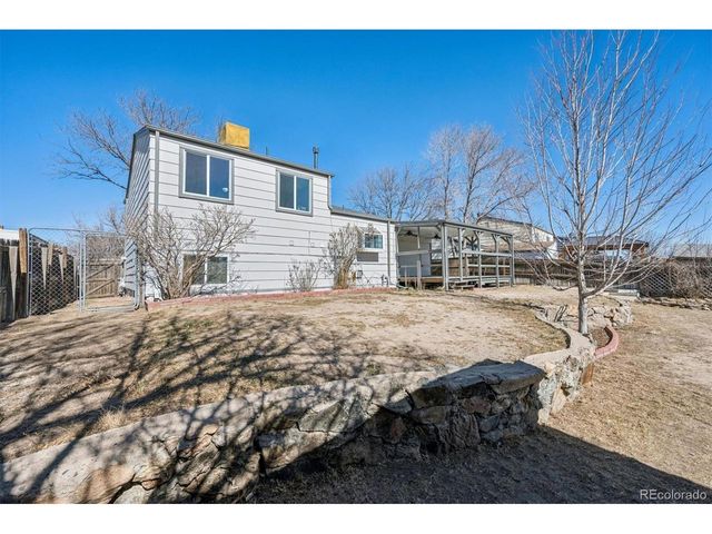 19682 E Batavia Dr, Aurora, CO 80011