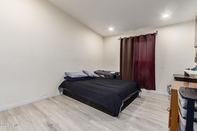 6420 W VAN BUREN Street B4, Phoenix, AZ 85043