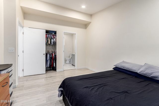 6420 W VAN BUREN Street B4, Phoenix, AZ 85043