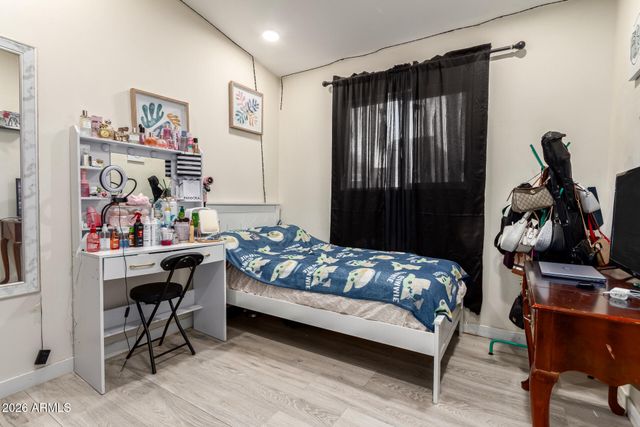 6420 W VAN BUREN Street B4, Phoenix, AZ 85043