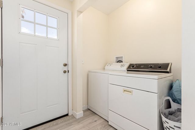 6420 W VAN BUREN Street B4, Phoenix, AZ 85043