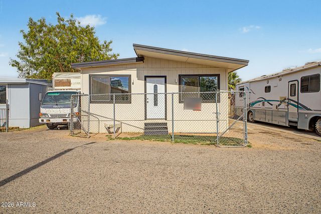 6420 W VAN BUREN Street B4, Phoenix, AZ 85043