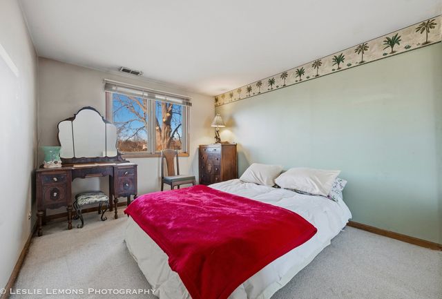 409 N Ashbury Avenue, Bolingbrook, IL 60440