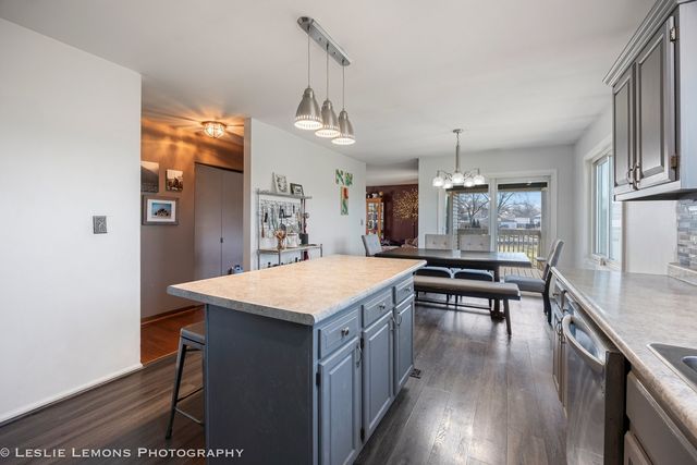 409 N Ashbury Avenue, Bolingbrook, IL 60440