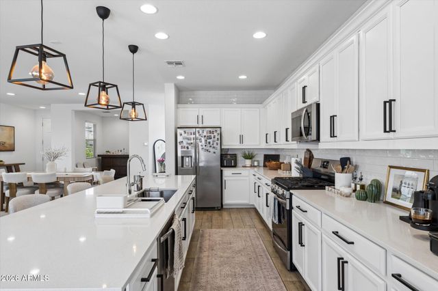 9443 W SELLS Drive, Phoenix, AZ 85037