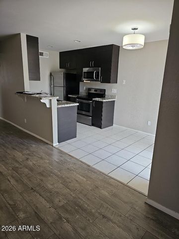 13423 N 8TH Street D, Phoenix, AZ 85022