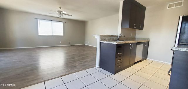 13423 N 8TH Street D, Phoenix, AZ 85022