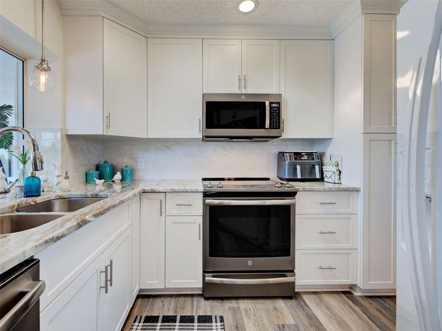 330 WEBER TERRACE, Port Charlotte, FL 33952