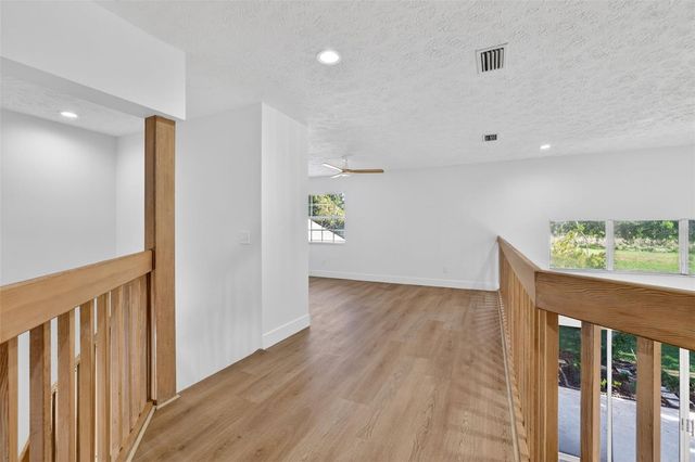 9314 FAIRWAY LAKES COURT, Tampa, FL 33647