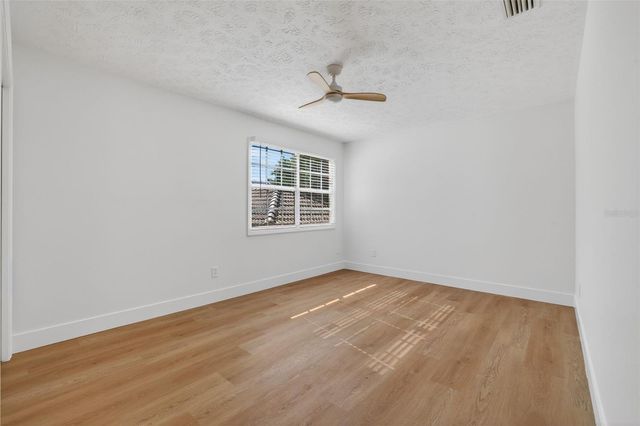 9314 FAIRWAY LAKES COURT, Tampa, FL 33647