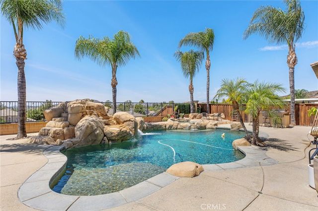 32304 Daisy, Winchester, CA 92596