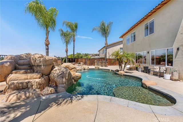32304 Daisy, Winchester, CA 92596