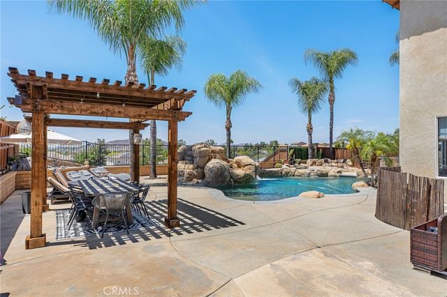 32304 Daisy, Winchester, CA 92596