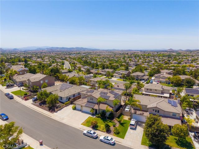 32304 Daisy, Winchester, CA 92596