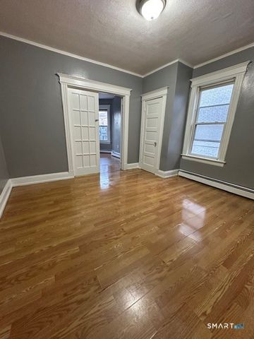 27-29 Bond Street, Hartford, CT 06114