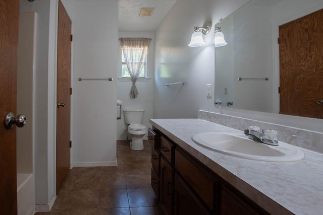 301 S Walnut Street, Walnut Grove, MO 65770