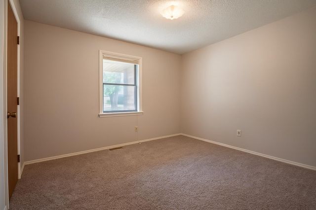 301 S Walnut Street, Walnut Grove, MO 65770