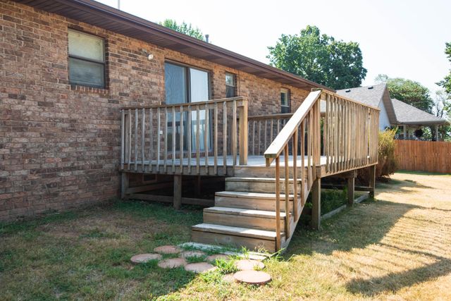 301 S Walnut Street, Walnut Grove, MO 65770