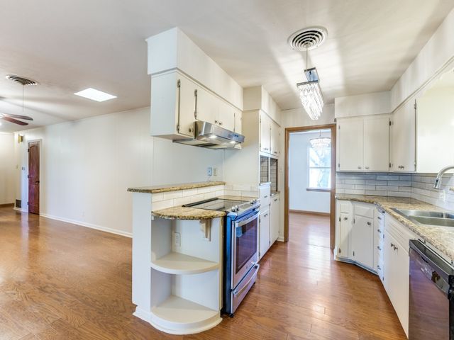 1412 W California Street, Gainesville, TX 76240
