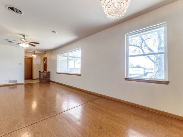 1412 W California Street, Gainesville, TX 76240