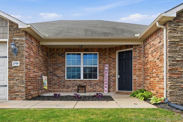 2709 W Charlotte Street, Broken Arrow, OK 74011